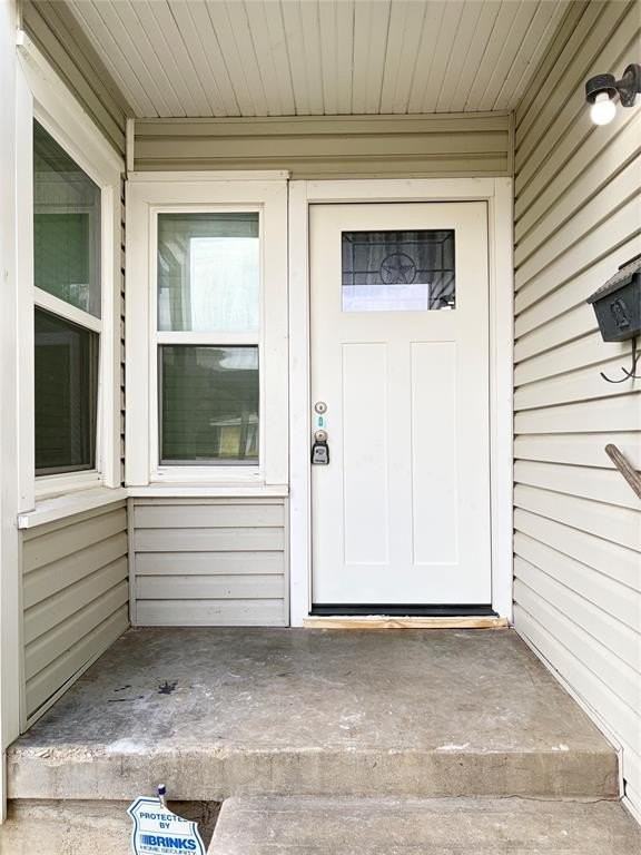 7459 Mohawk Ave - Photo 2 of 19