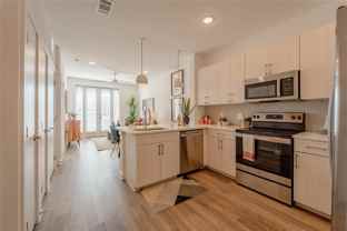 105 S Bishop Ave - Photo 1 of 1