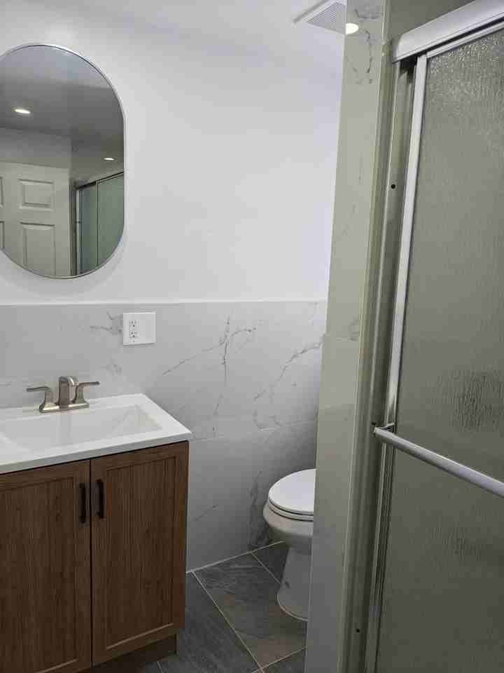 Weeks Ave - Photo 3 of 8