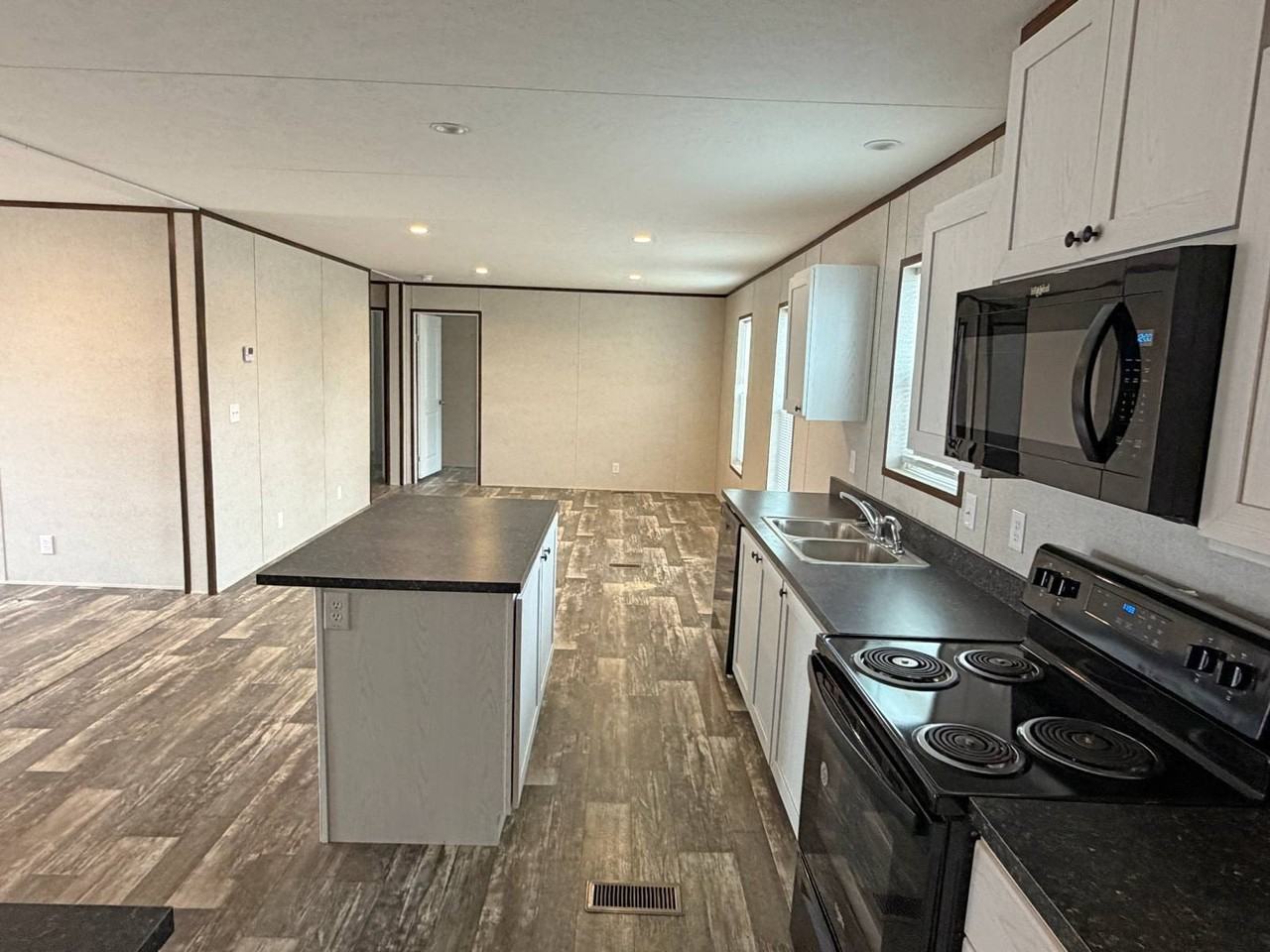 781 W Walcott Rd #182 - Photo 2 of 17