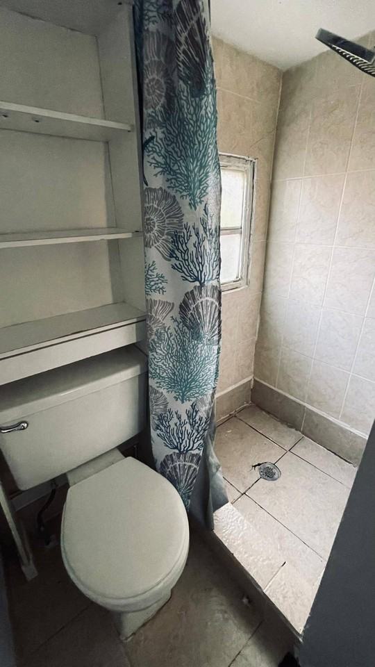 605 Sw 24th Ave - Photo 4 of 5