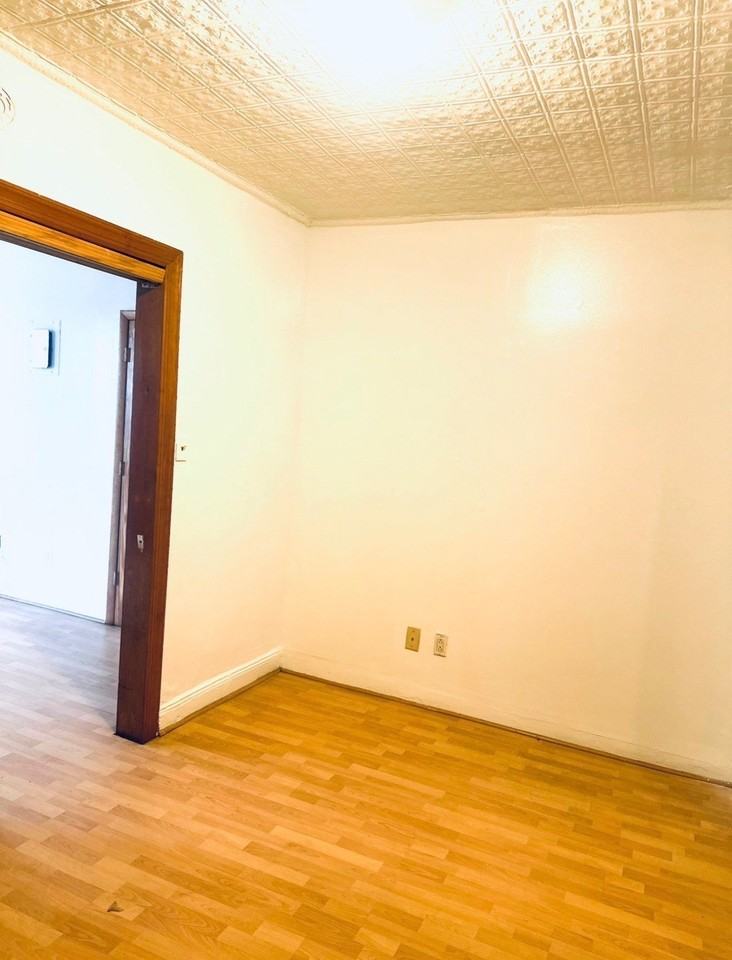 144 W 9th St #1 - Photo 7 of 10