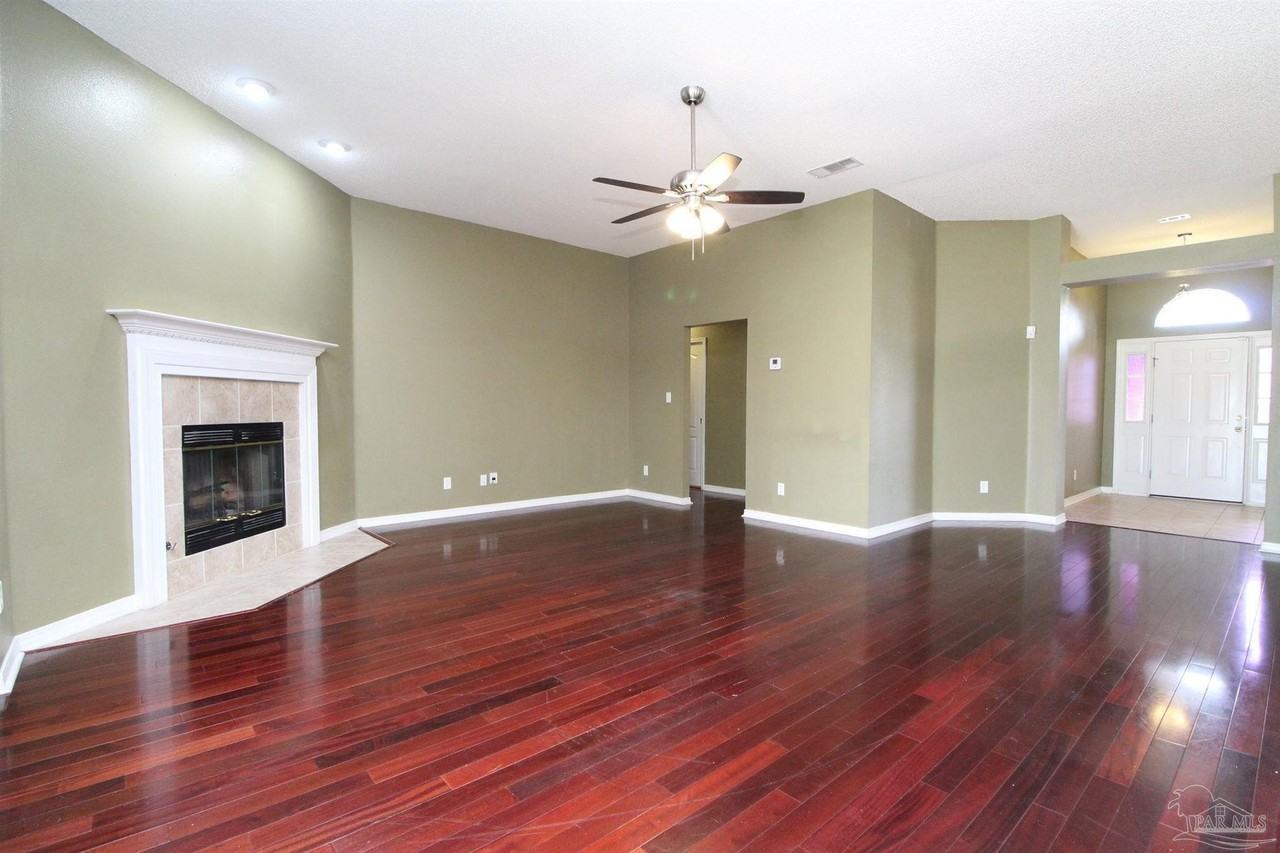 6462 Sarasota St - Photo 3 of 24