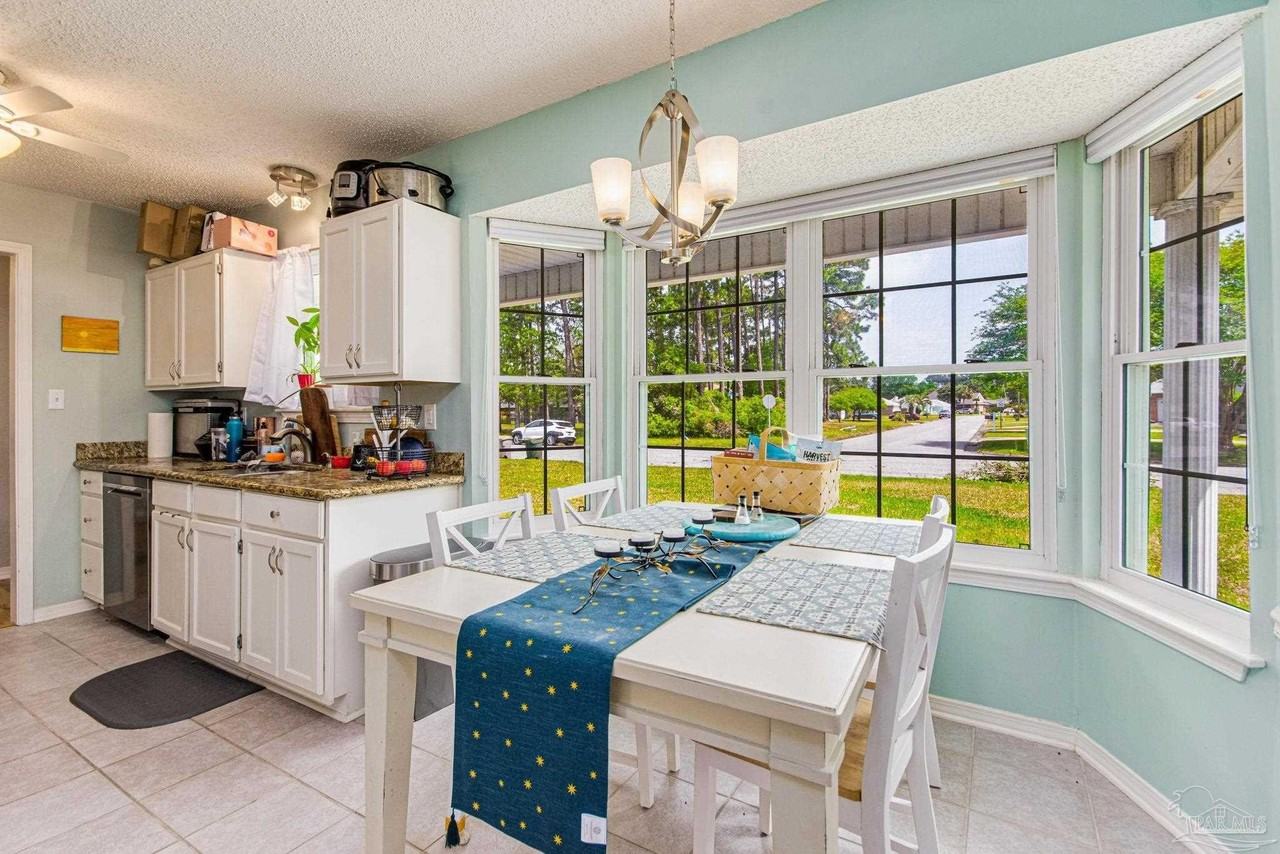 5272 Choctaw Ave - Photo 5 of 40