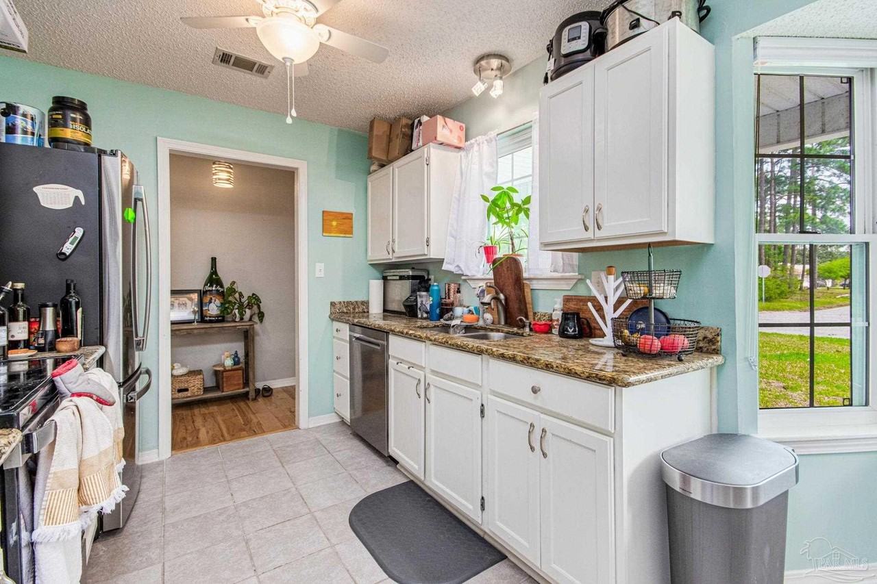 5272 Choctaw Ave - Photo 6 of 40