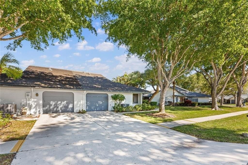 5051 Pine Dr - Photo 6 of 43