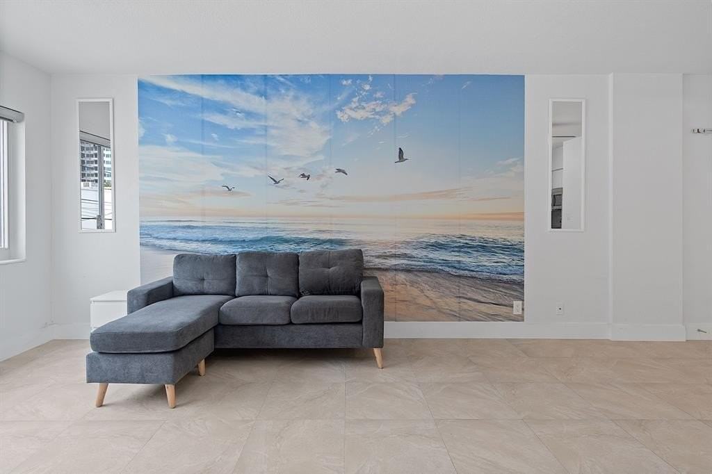 3349 Ne 33rd St #2 - Photo 6 of 17