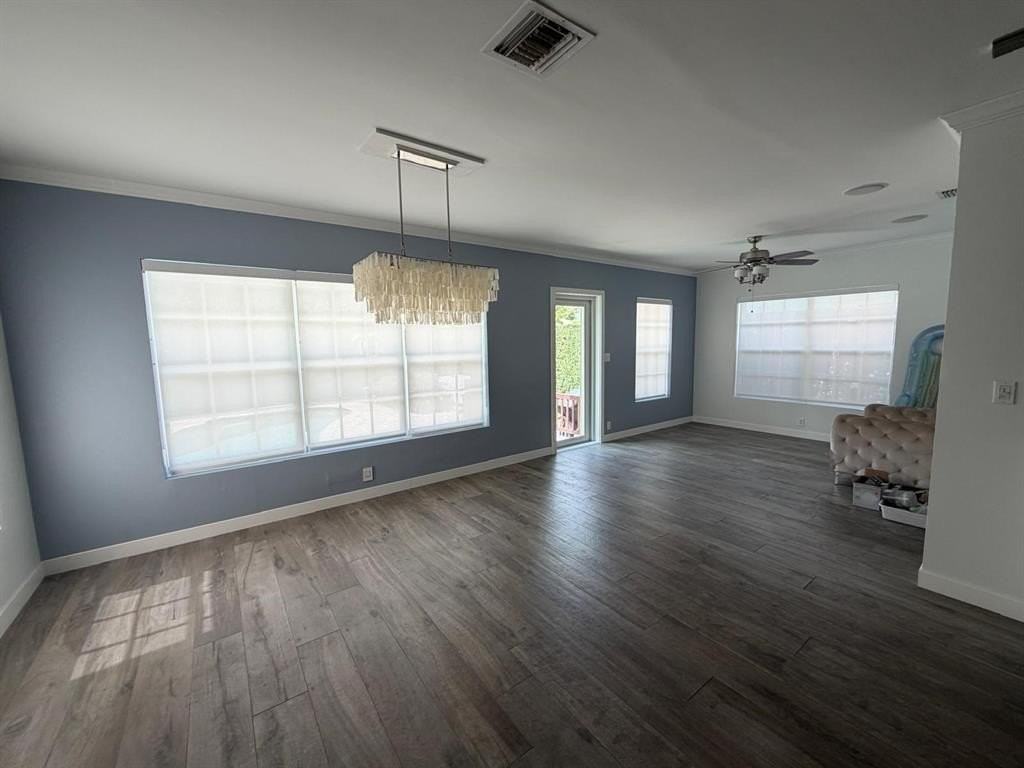 8934 Emerson Ave - Photo 4 of 8