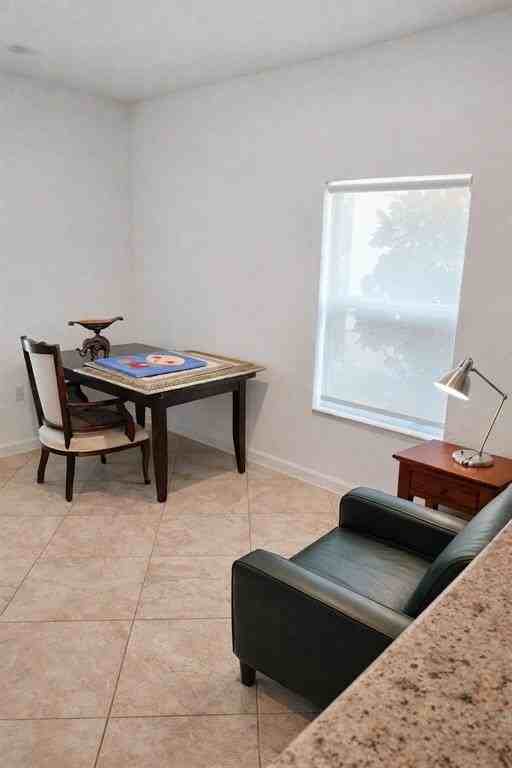 2521 Nw 31st Ct #2521 - Photo 3 of 5