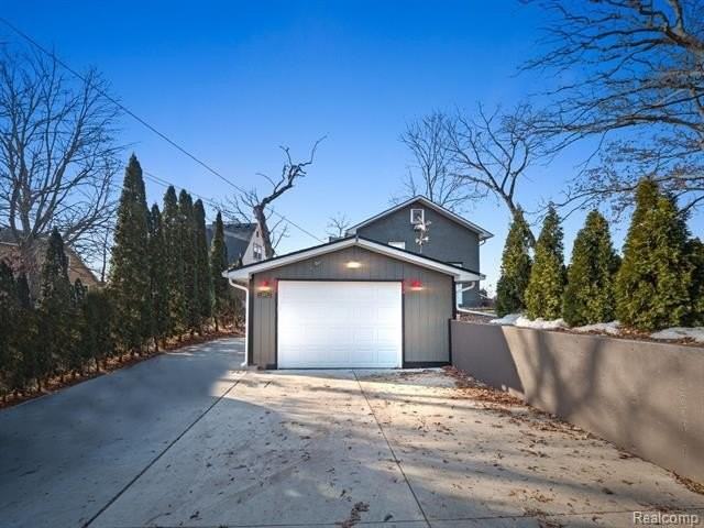 227 Shotwell St - Photo 2 of 29