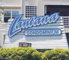 featured image of 230 Lantana Ln #B