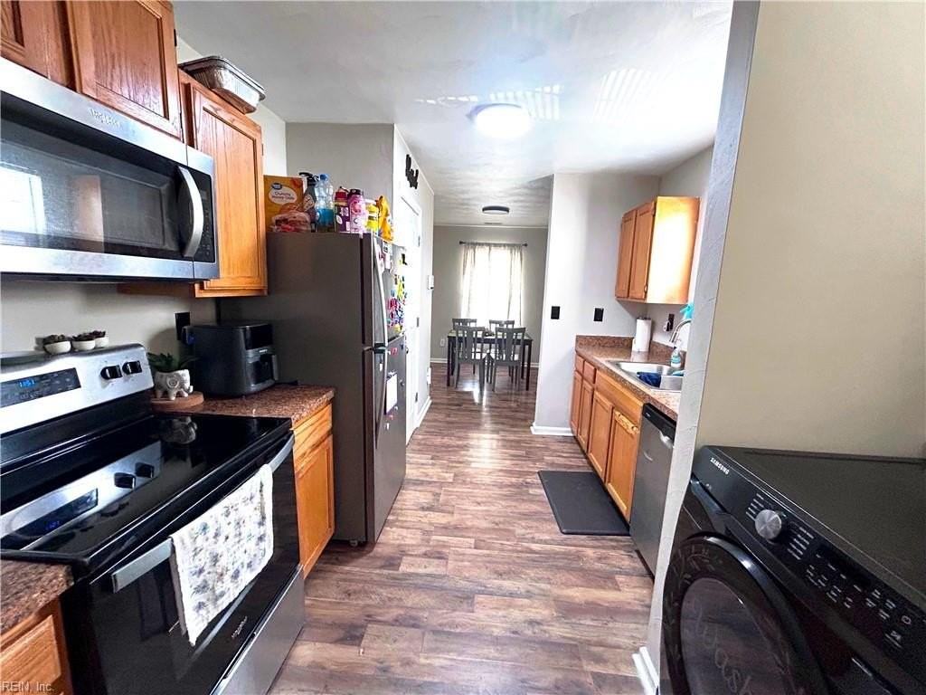 1314 Summit Ave - Photo 3 of 8