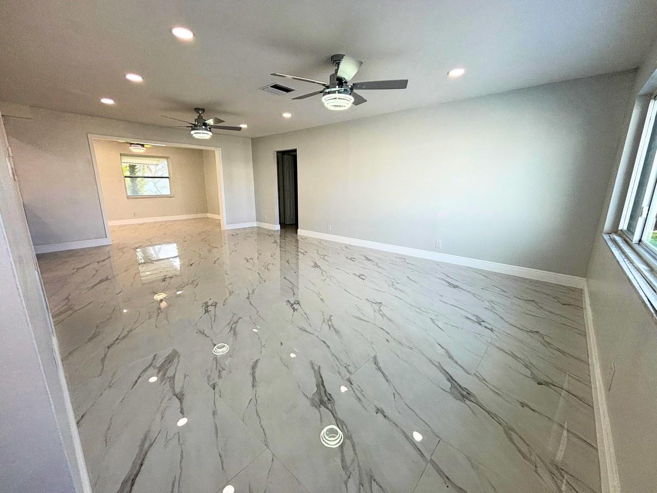 1307 SW 24th St Street - Photo 5 of 25