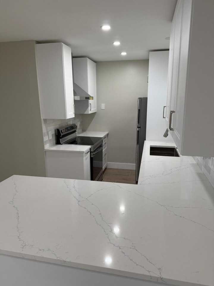 926 S C St - Photo 5 of 6