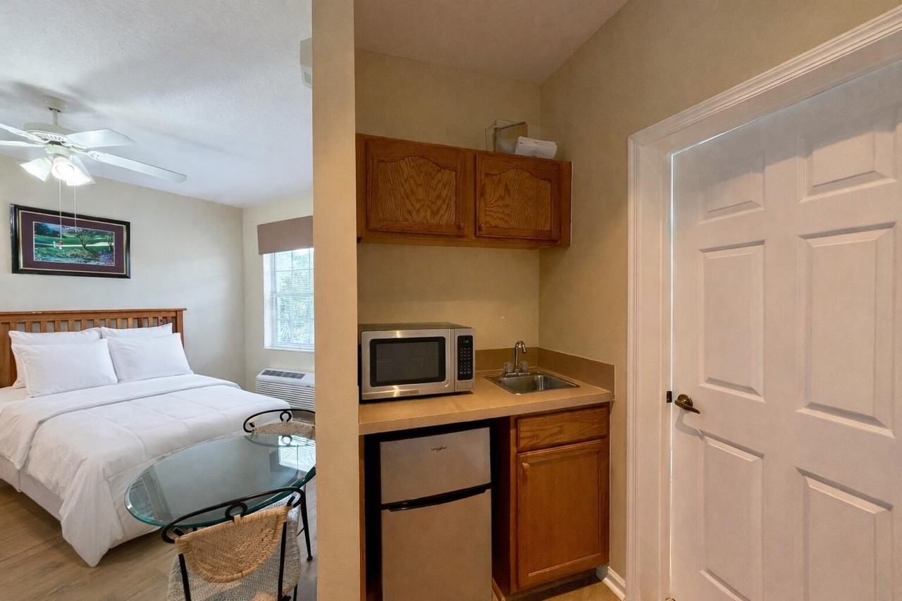 8356 Mulligan Cir #B - Photo 4 of 7