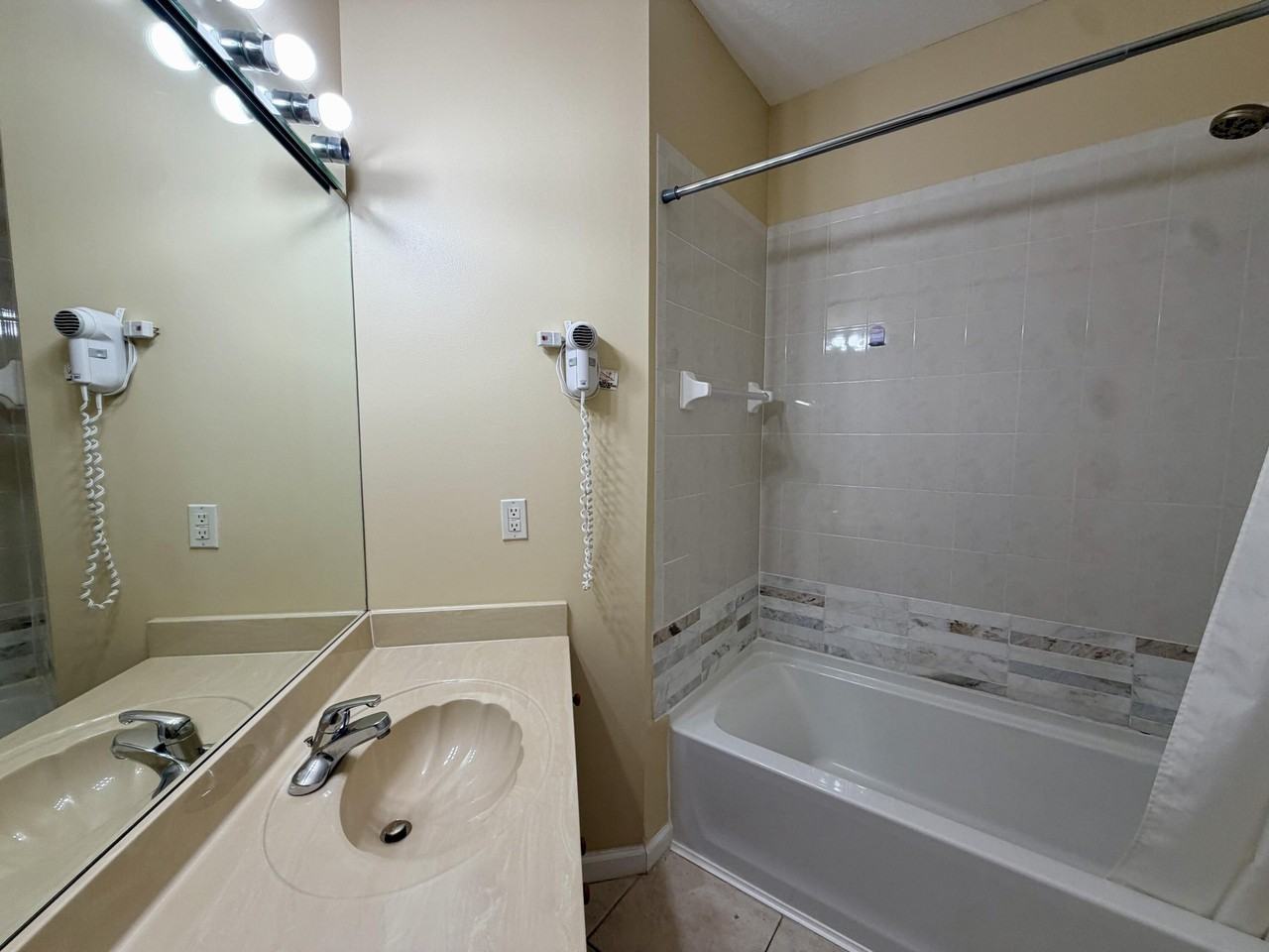 8356 Mulligan Cir #B - Photo 6 of 7