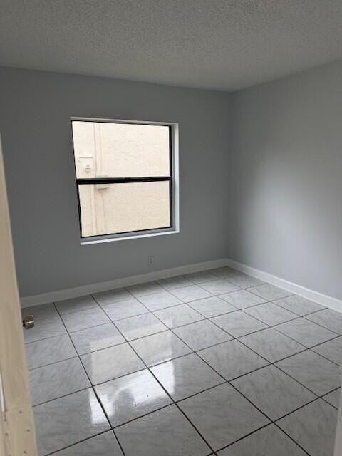 5865 Aurora Ct - Photo 4 of 10