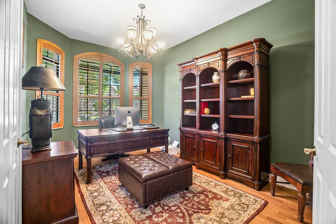 3483 Collonade Dr - Photo 6 of 35