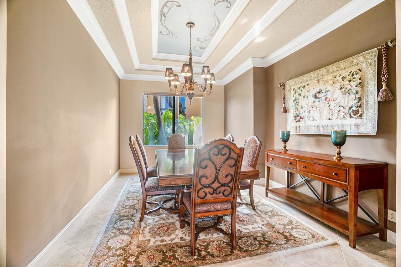 3483 Collonade Dr - Photo 7 of 35