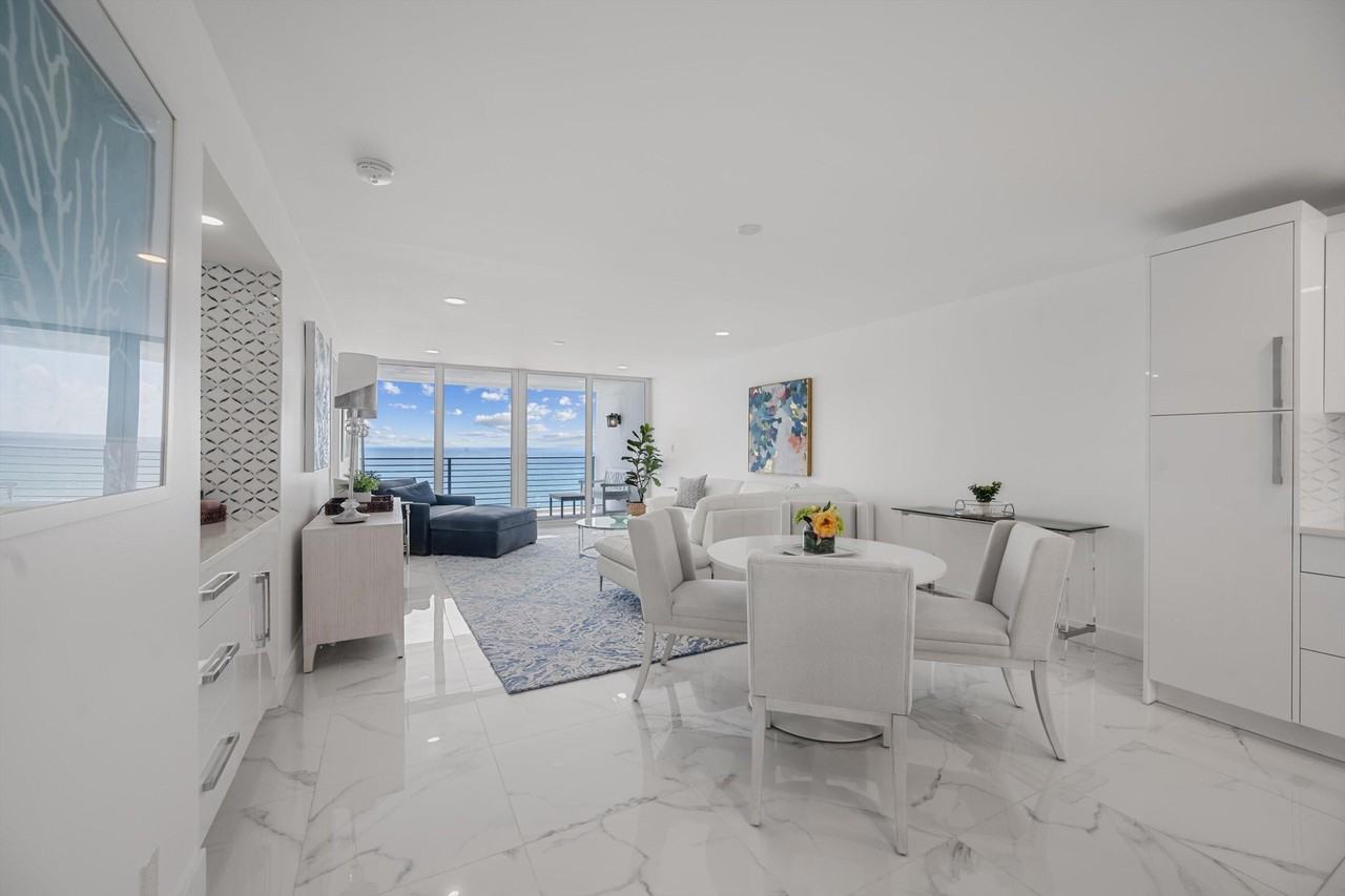 900 Ocean Dr #504 - Photo 6 of 50