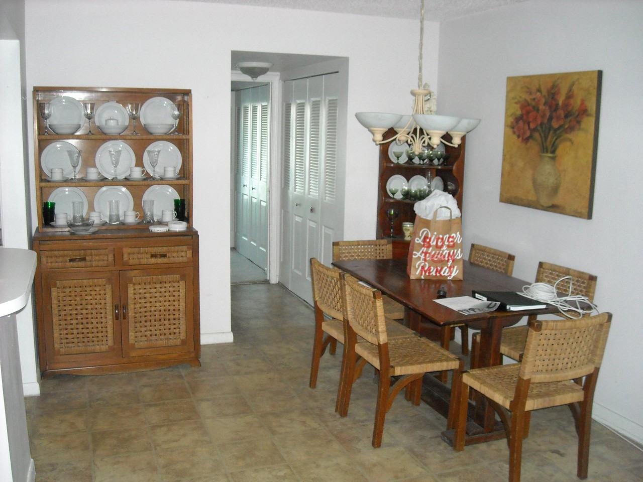 358 Chatham R - Photo 5 of 27