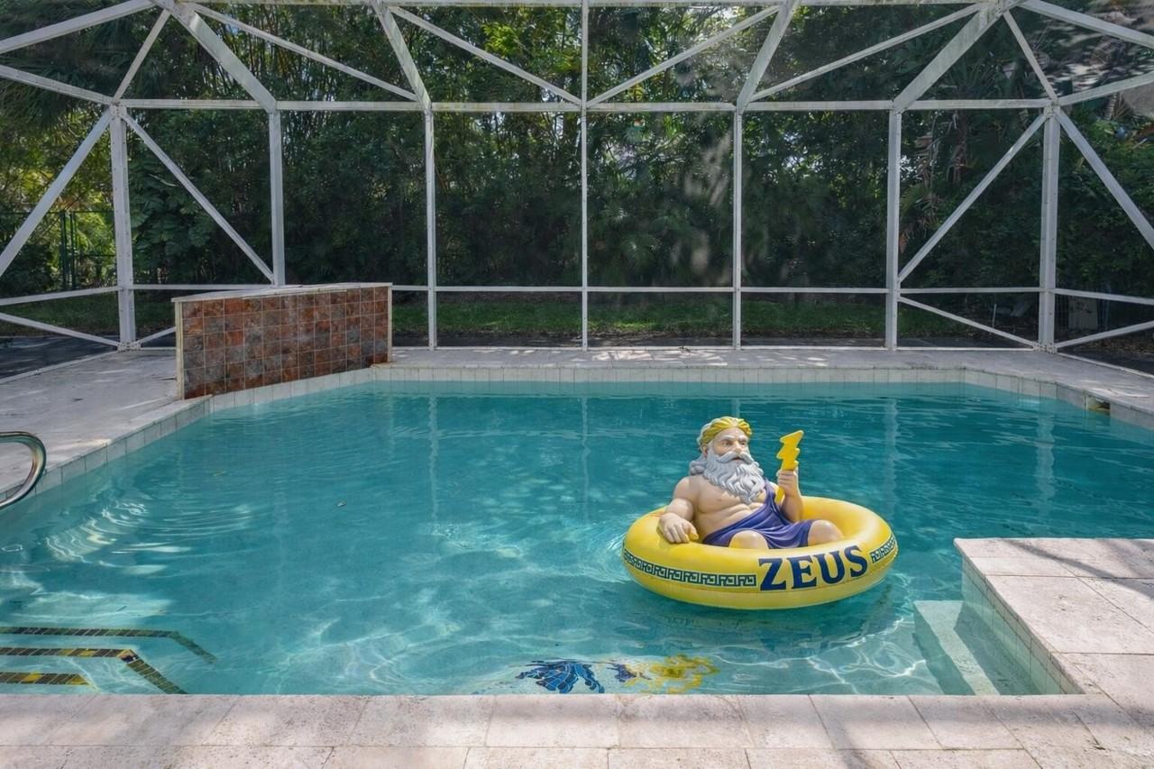 11900 Se Plutus Ave - Photo 2 of 46