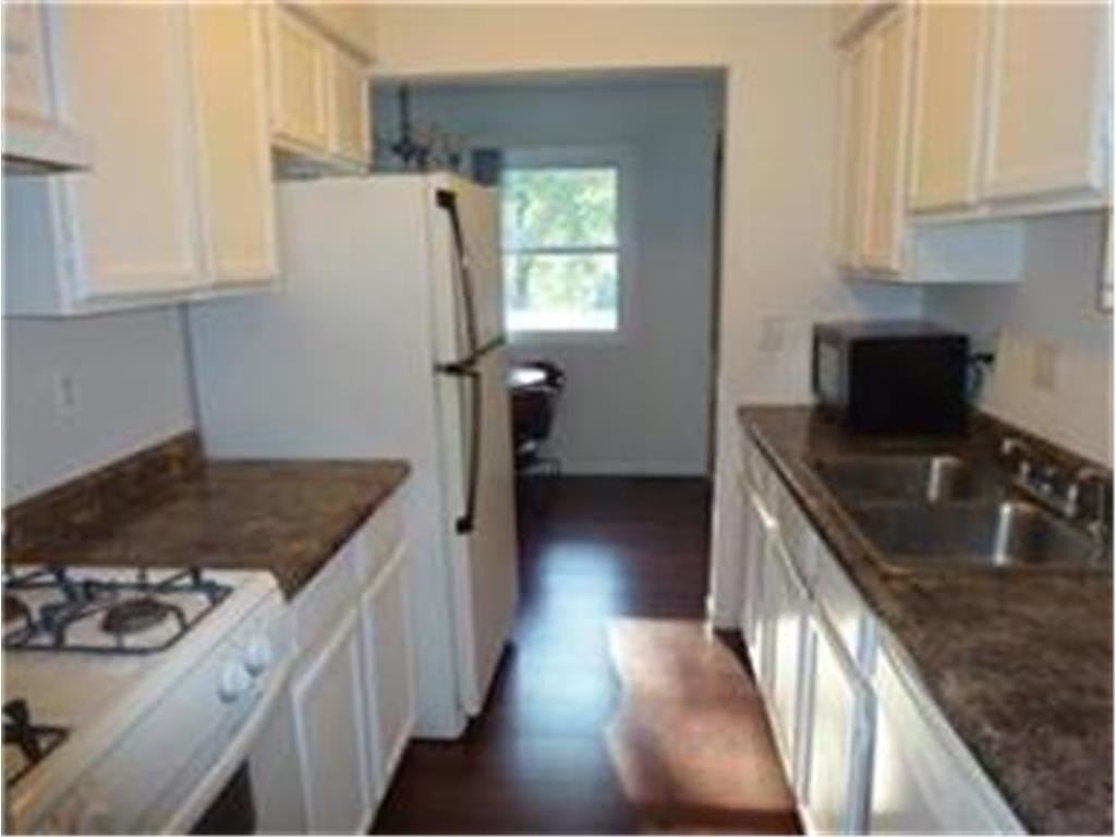 1730 Merrimac Ln N - Photo 7 of 17