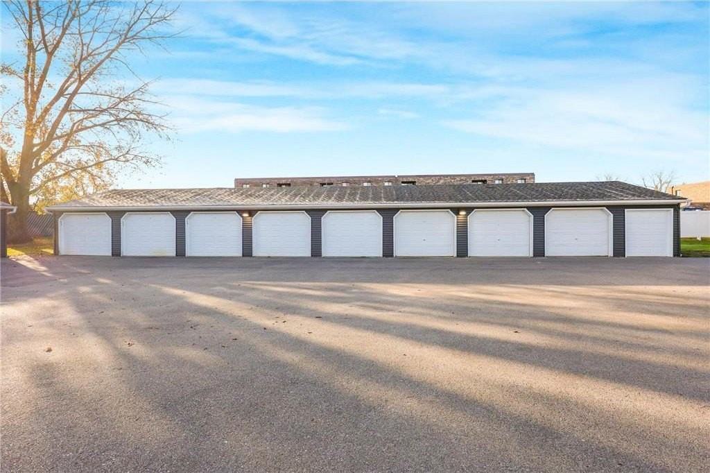 490 3rd St S #10 - Photo 2 of 2