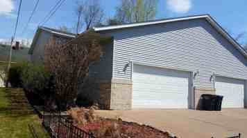 featured image of 779 9th St Se