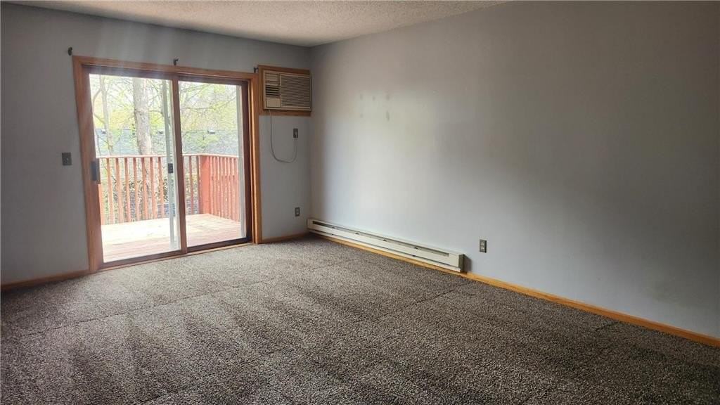 779 9th St Se - Photo 5 of 16