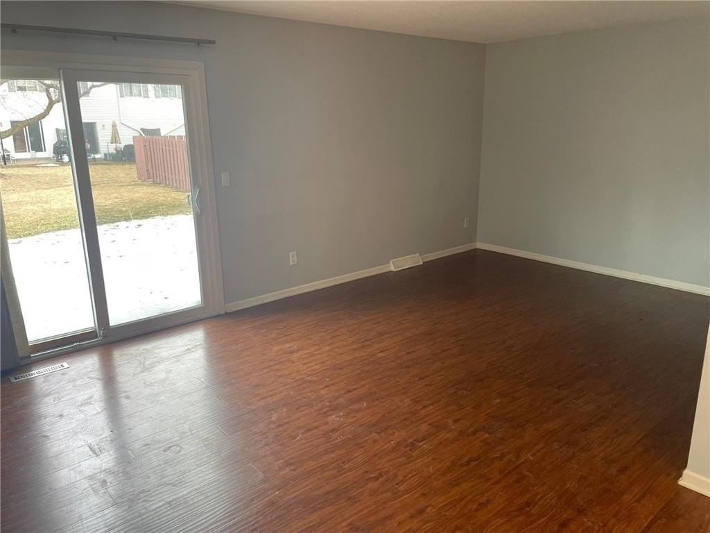 2363 Dorland Ln E - Photo 5 of 19