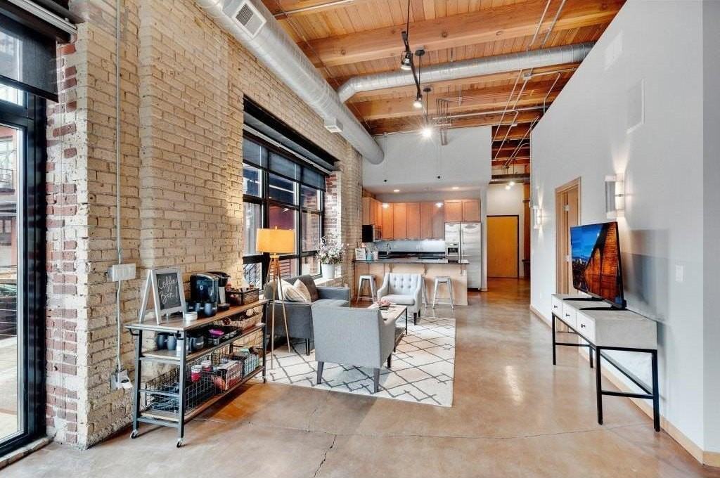 607 Washington Ave S #101 - Photo 5 of 22