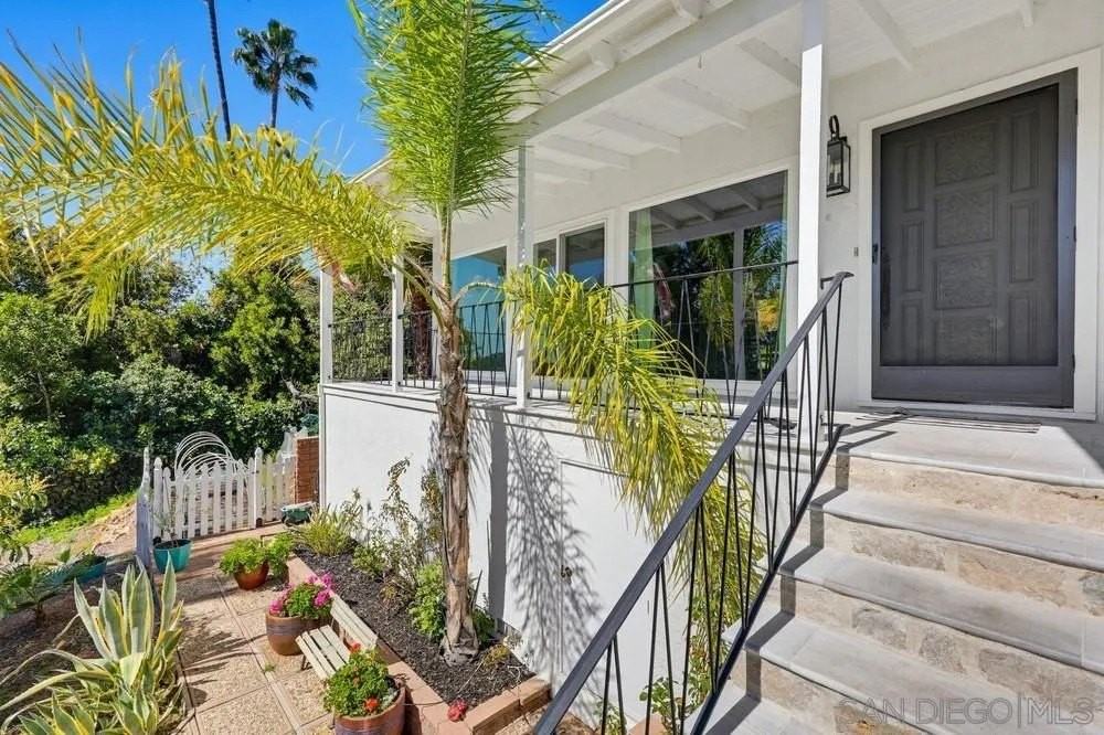 4410 Conrad Dr - Photo 7 of 50