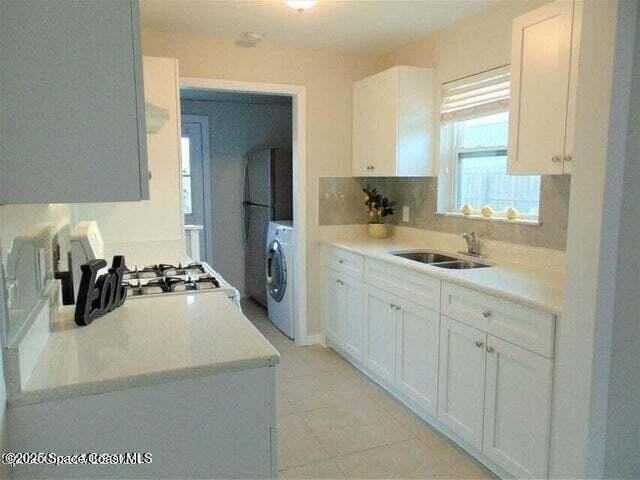 2417 Delaware Dr - Photo 2 of 16