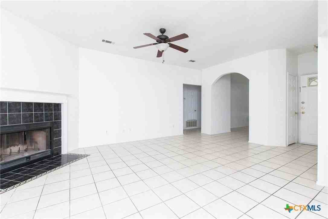 3505 Dorothy Jane Dr - Photo 4 of 20