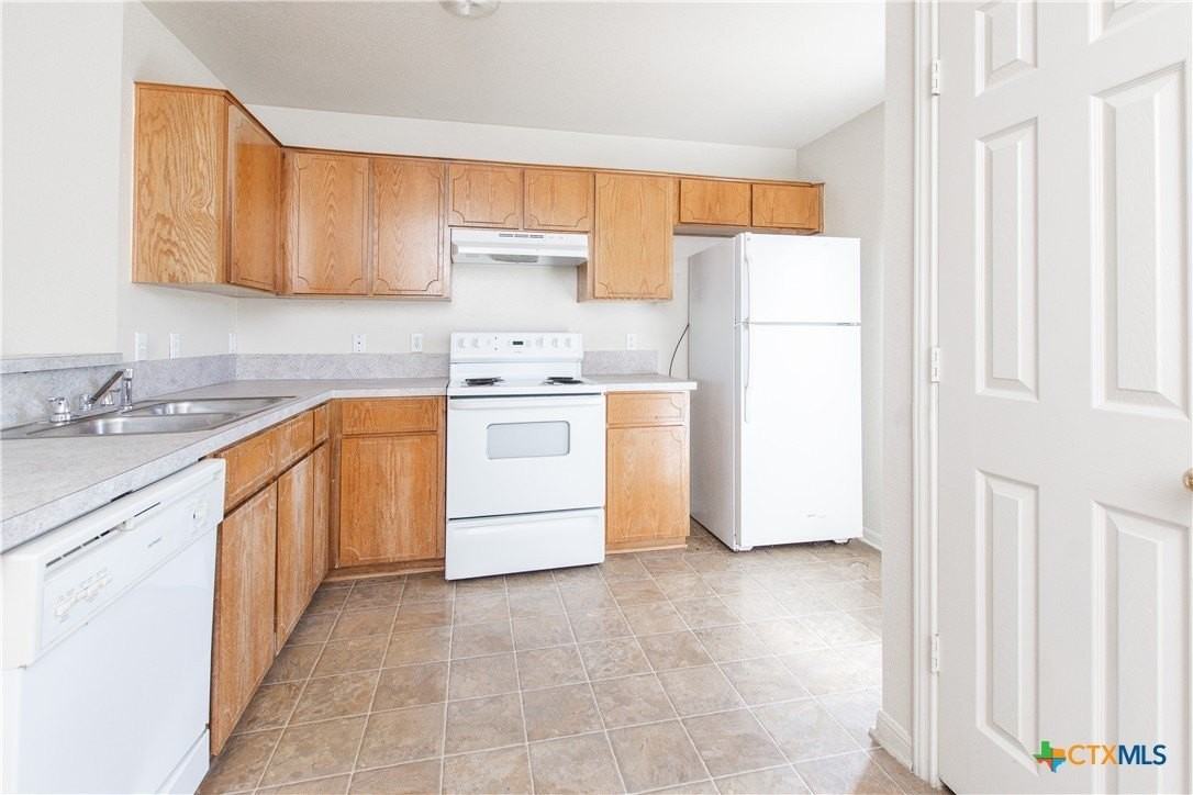 4207 Primrose Dr #B - Photo 6 of 14