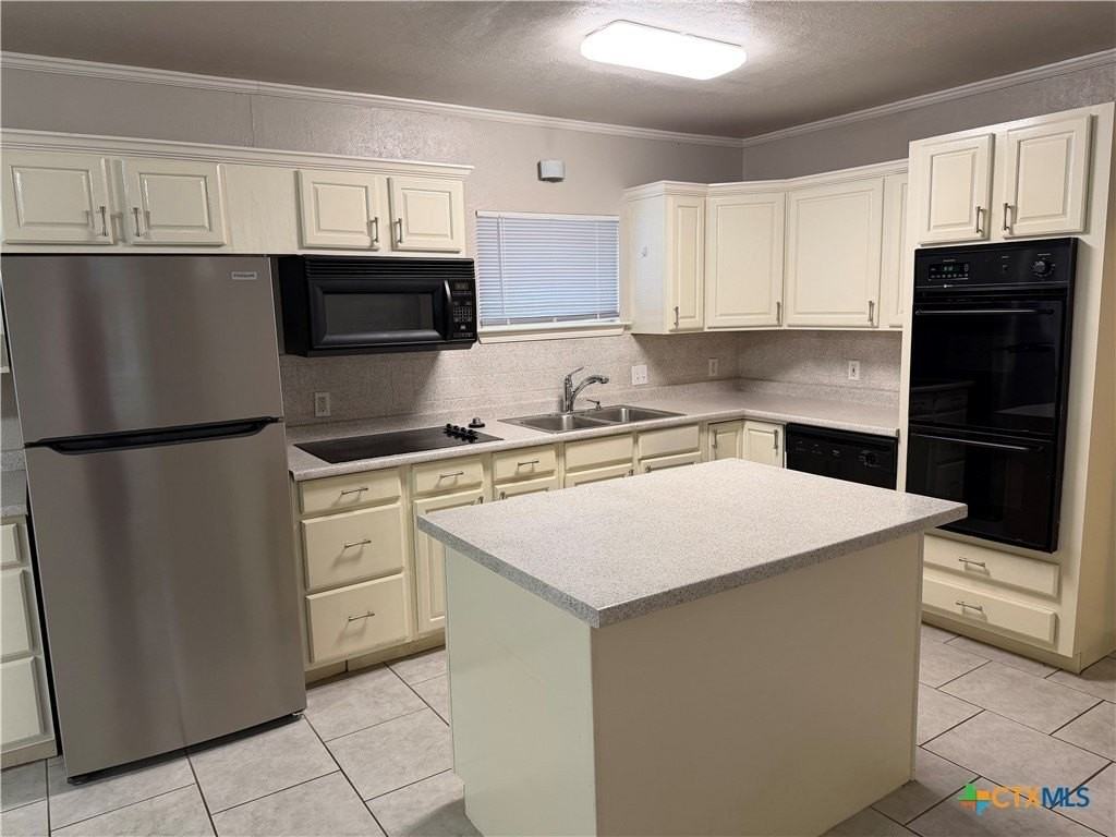 904 Palmetto St - Photo 4 of 19