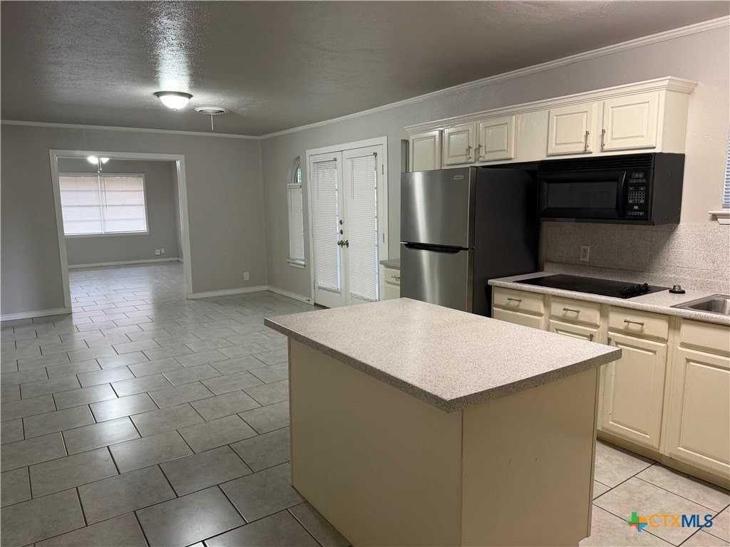 904 Palmetto St - Photo 6 of 19