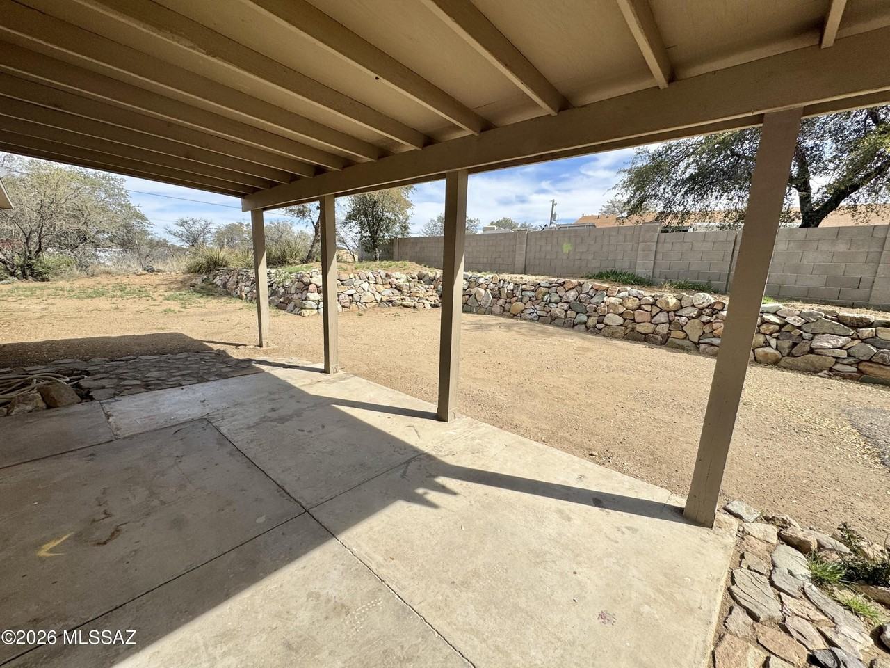 660 W Linda Vista Rd - Photo 4 of 20