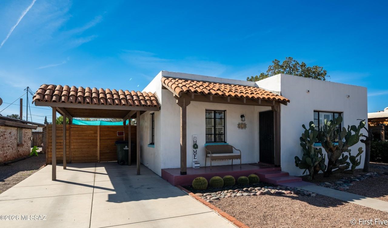 2620 E Lee St - Photo 3 of 22