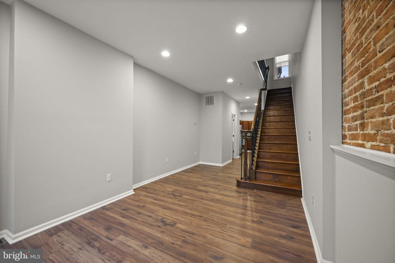 420 N Collington Ave - Photo 5 of 27