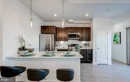 601 S Broadway Apt 405 - Photo 1 of 1