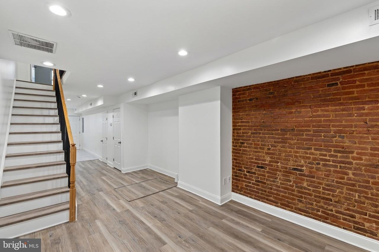 458 E Federal St - Photo 6 of 27