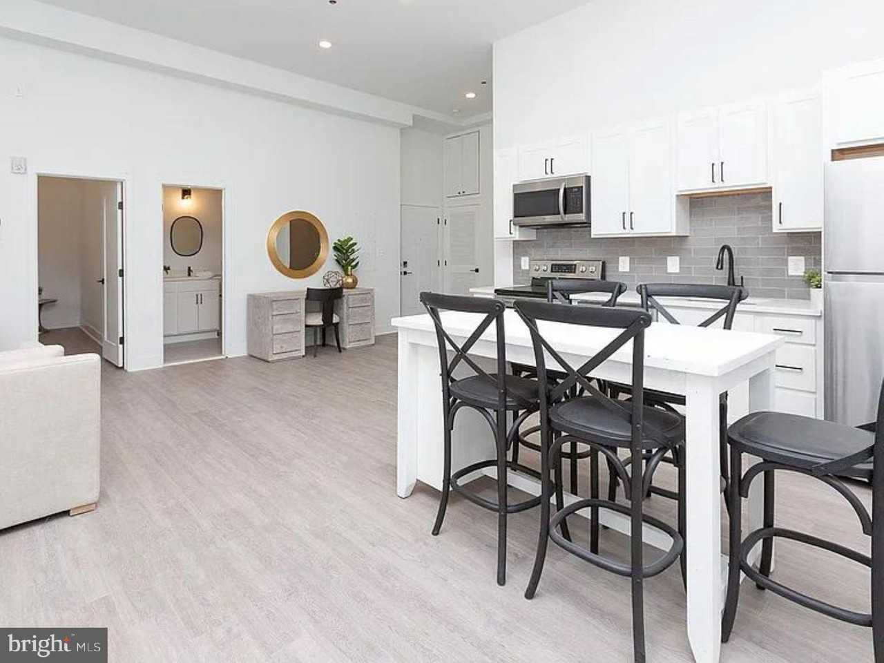 211 Saint Paul St Apt 504 - Photo 3 of 12