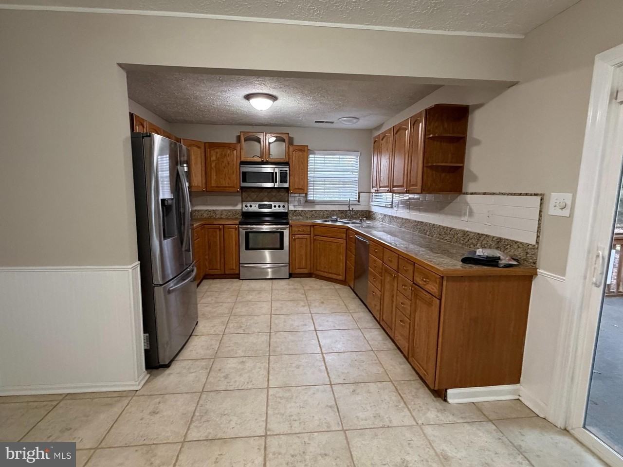 6834 Raccoon Ct - Photo 7 of 22