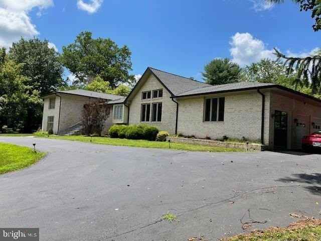 9716 The Corral Dr - Photo 3 of 50