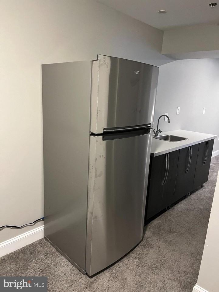 1808 Cedarwood Ct - Photo 2 of 9