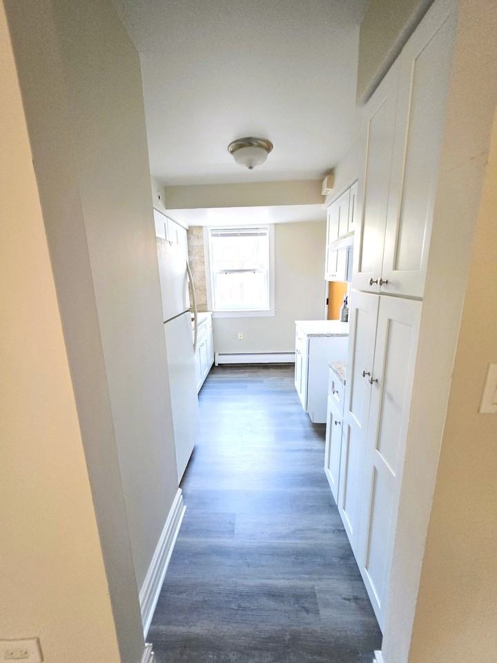 1600 W Jarvis Ave #G - Photo 2 of 11