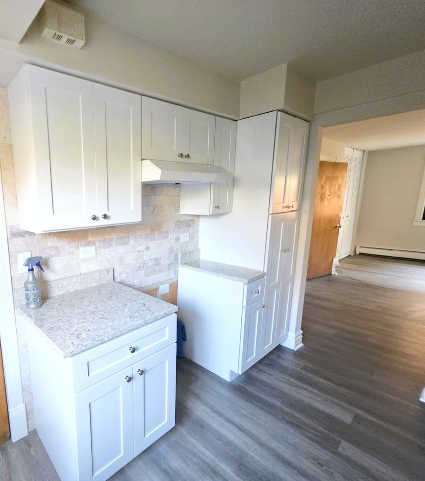 1600 W Jarvis Ave #G - Photo 5 of 11