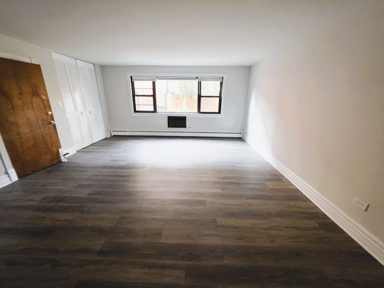 1600 W Jarvis Ave #G - Photo 6 of 11